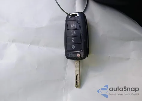 2021 Hyundai Elantra Se z USA, uszkodzony, nr VIN 5NPLL4AG2MH014904